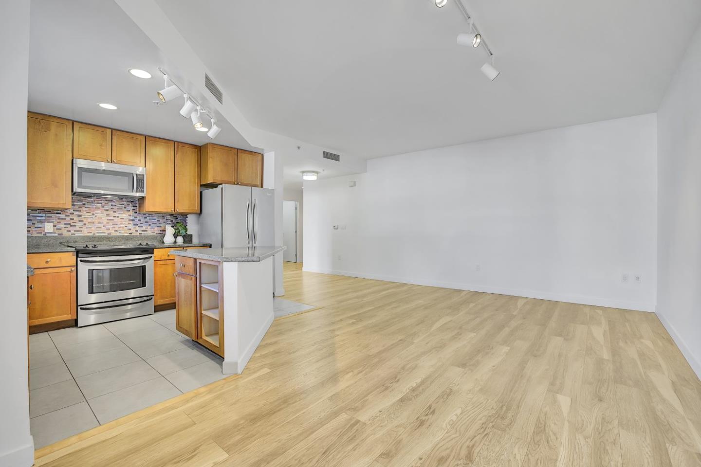 Detail Gallery Image 11 of 40 For 175 W Saint James St #208,  San Jose,  CA 95110 - 1 Beds | 1 Baths