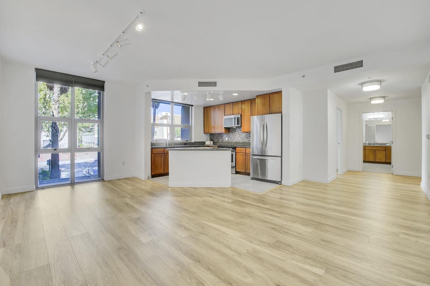 Detail Gallery Image 14 of 40 For 175 W Saint James St #208,  San Jose,  CA 95110 - 1 Beds | 1 Baths