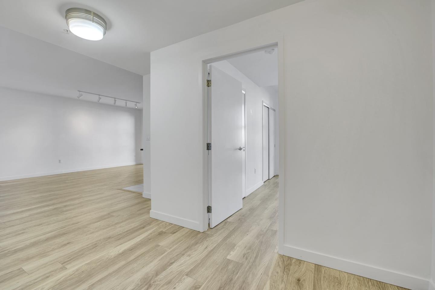 Detail Gallery Image 18 of 40 For 175 W Saint James St #208,  San Jose,  CA 95110 - 1 Beds | 1 Baths