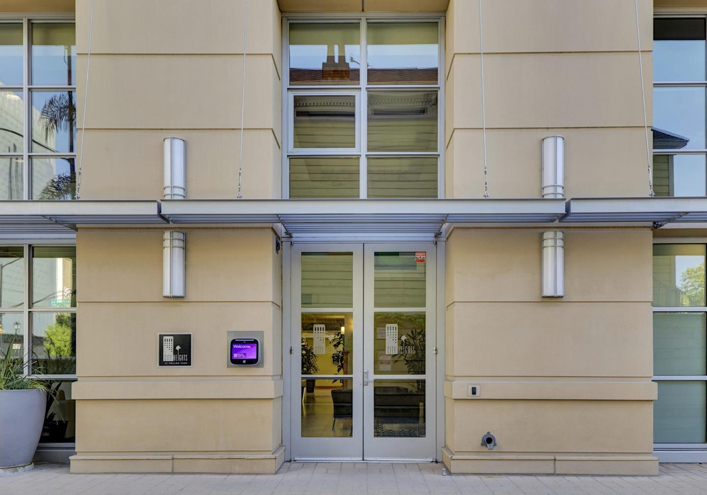 Detail Gallery Image 2 of 40 For 175 W Saint James St #208,  San Jose,  CA 95110 - 1 Beds | 1 Baths