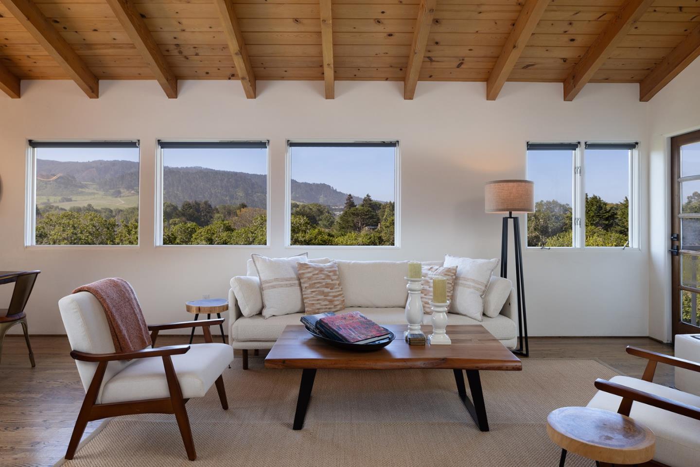 Detail Gallery Image 14 of 36 For 26282 Atherton Dr, Carmel,  CA 93923 - 4 Beds | 2/1 Baths