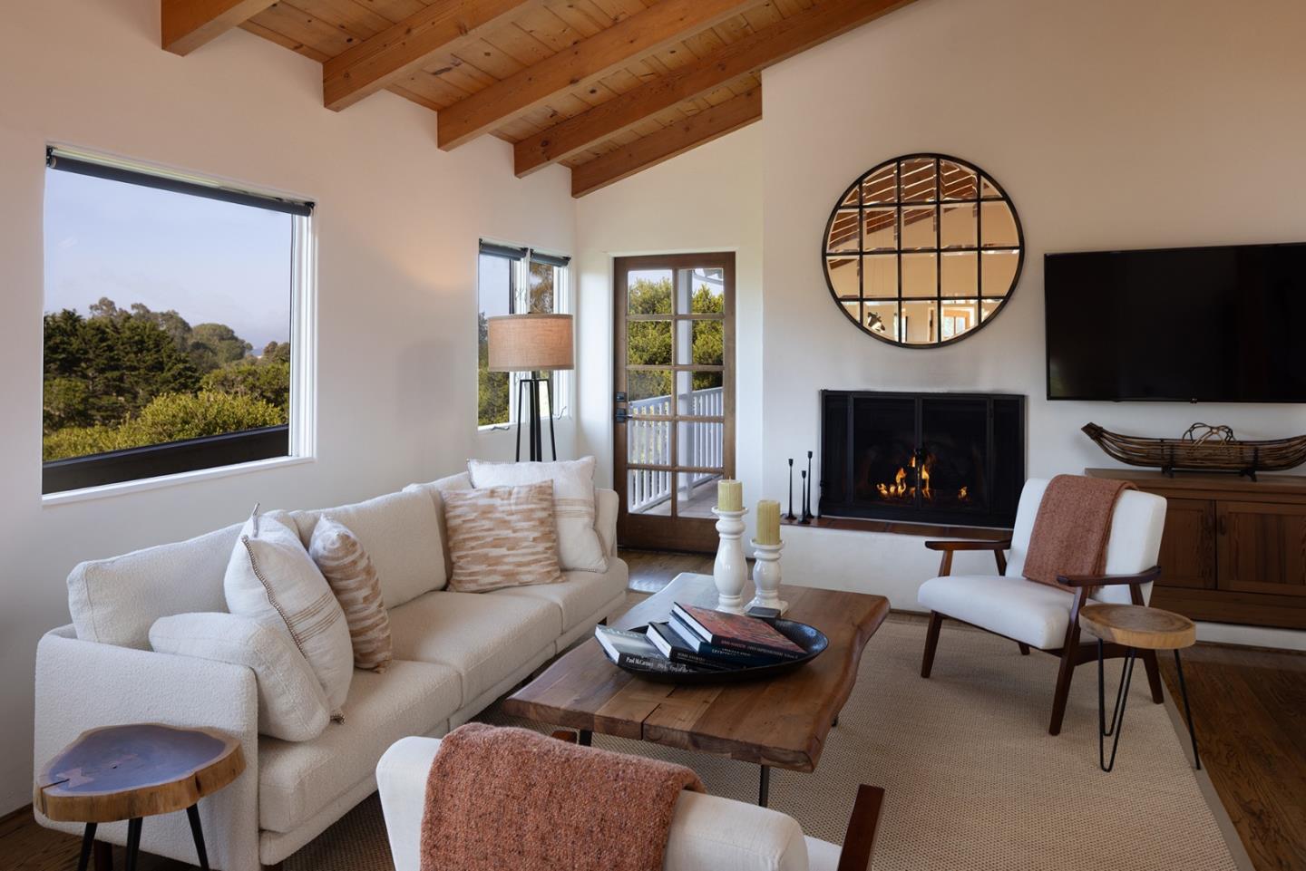 Detail Gallery Image 15 of 36 For 26282 Atherton Dr, Carmel,  CA 93923 - 4 Beds | 2/1 Baths