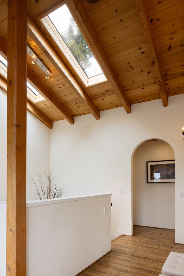Detail Gallery Image 17 of 36 For 26282 Atherton Dr, Carmel,  CA 93923 - 4 Beds | 2/1 Baths