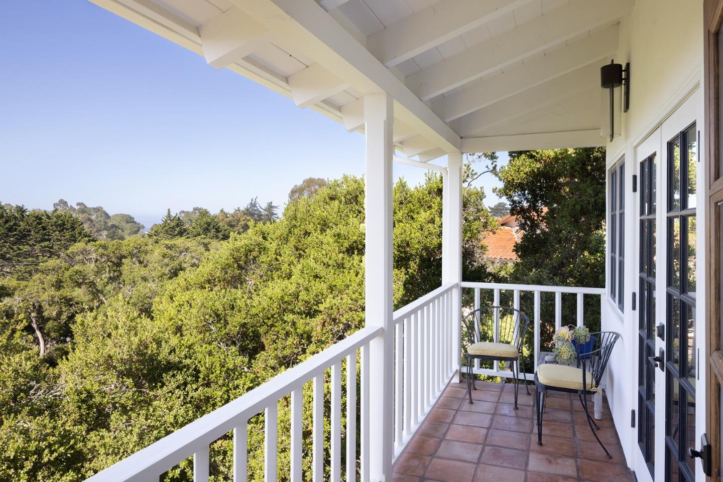 Detail Gallery Image 19 of 36 For 26282 Atherton Dr, Carmel,  CA 93923 - 4 Beds | 2/1 Baths