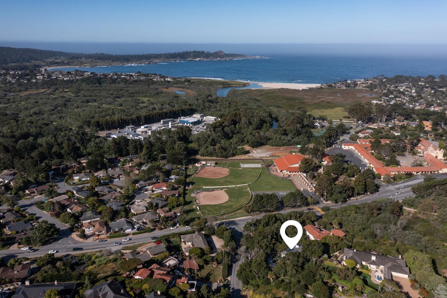 Detail Gallery Image 2 of 36 For 26282 Atherton Dr, Carmel,  CA 93923 - 4 Beds | 2/1 Baths