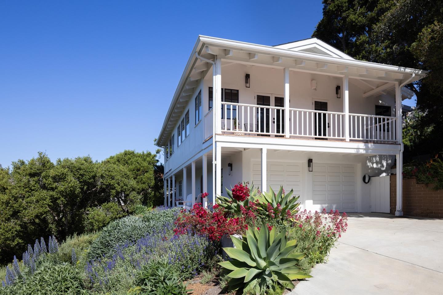 Detail Gallery Image 5 of 36 For 26282 Atherton Dr, Carmel,  CA 93923 - 4 Beds | 2/1 Baths