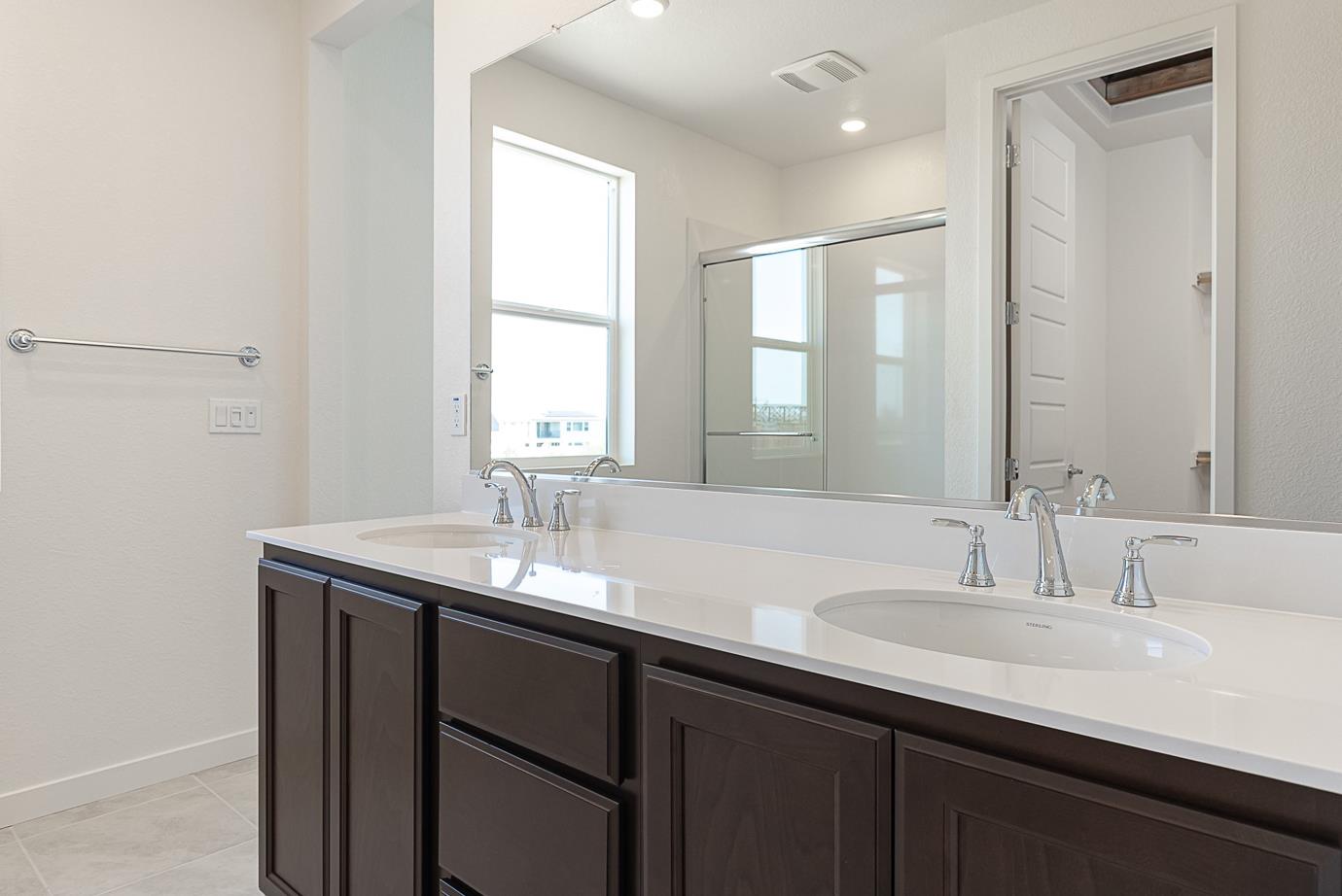 Detail Gallery Image 19 of 21 For 3077 Benetti St, Lathrop,  CA 95330 - 4 Beds | 3 Baths