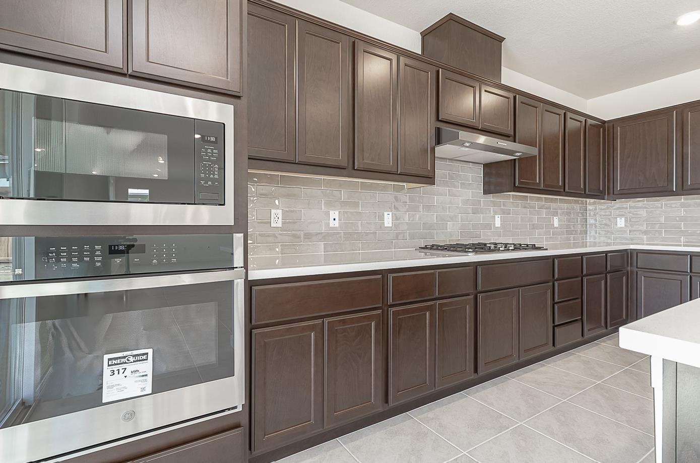Detail Gallery Image 7 of 21 For 3077 Benetti St, Lathrop,  CA 95330 - 4 Beds | 3 Baths