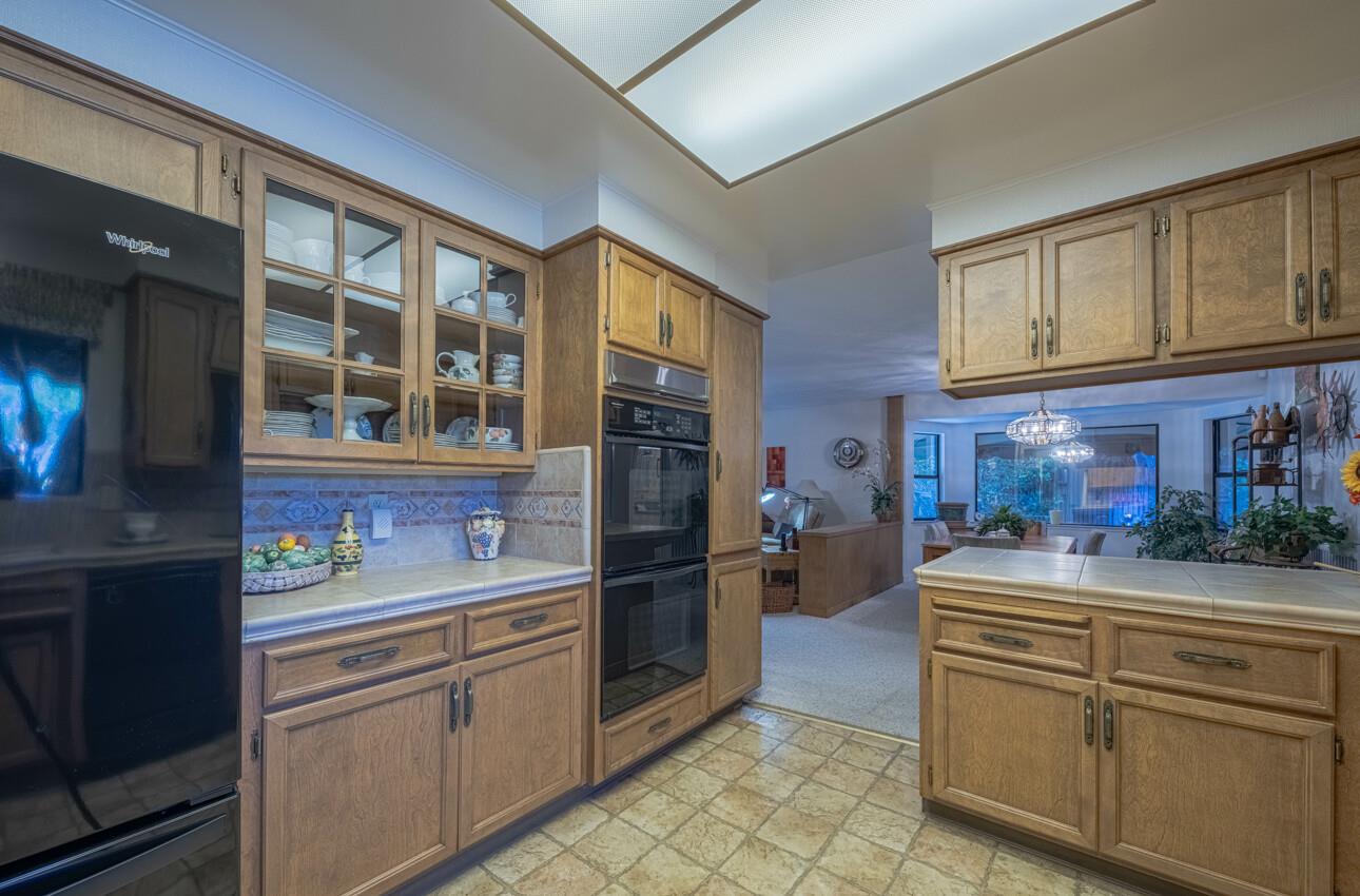 Detail Gallery Image 16 of 44 For 51 La Mirada Ct, Salinas,  CA 93901 - 3 Beds | 2/1 Baths