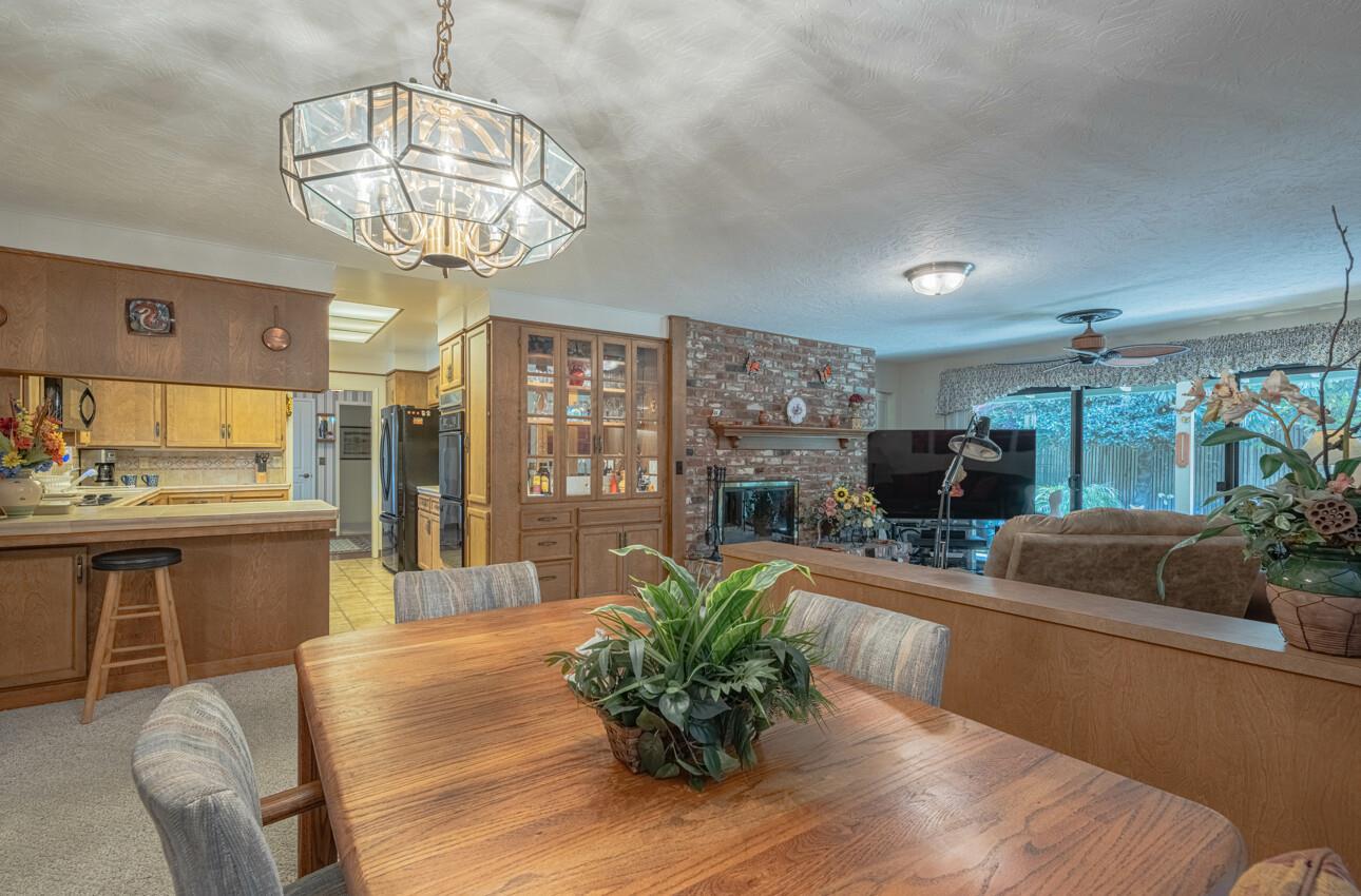 Detail Gallery Image 19 of 44 For 51 La Mirada Ct, Salinas,  CA 93901 - 3 Beds | 2/1 Baths