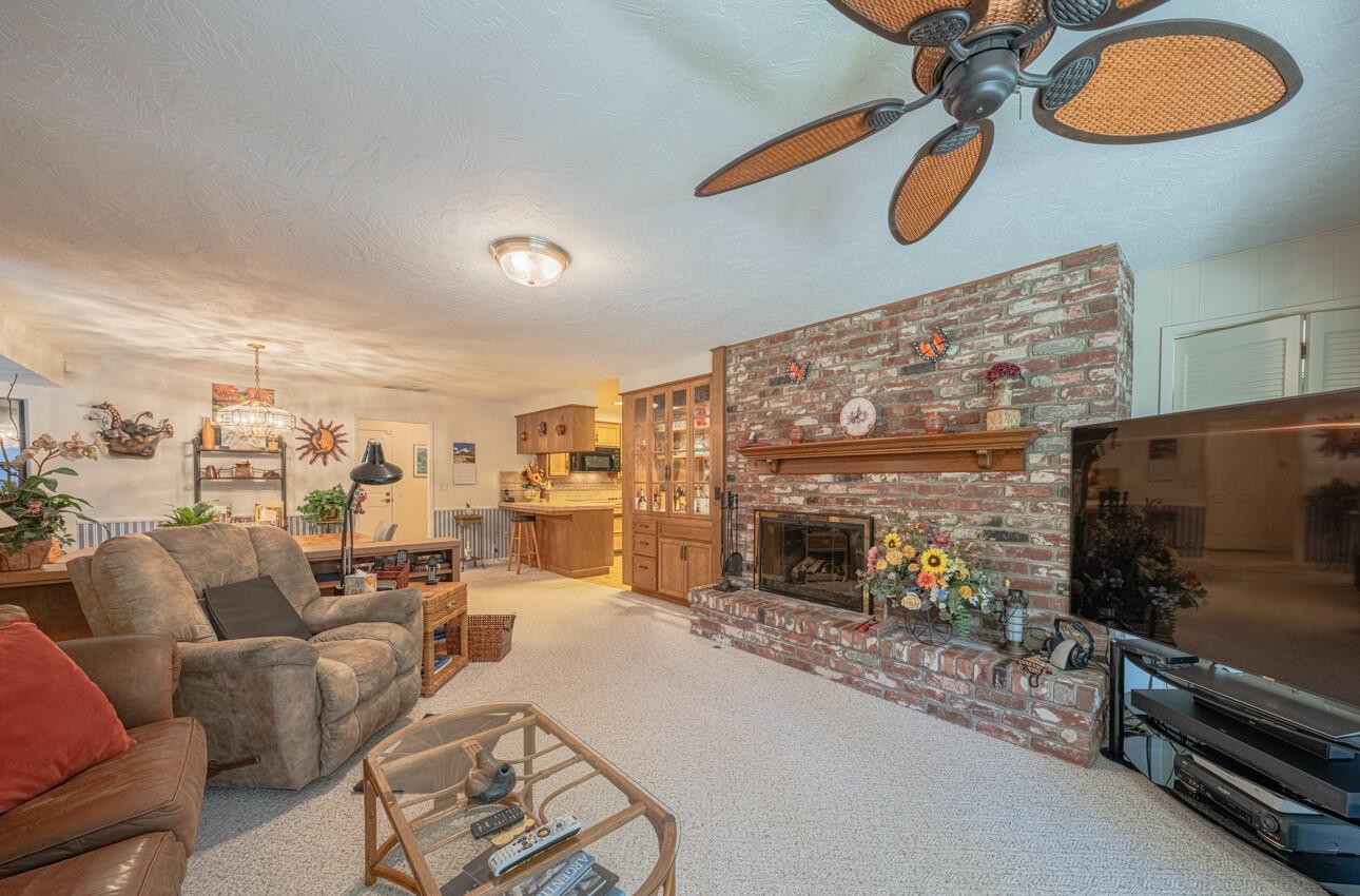 Detail Gallery Image 21 of 44 For 51 La Mirada Ct, Salinas,  CA 93901 - 3 Beds | 2/1 Baths