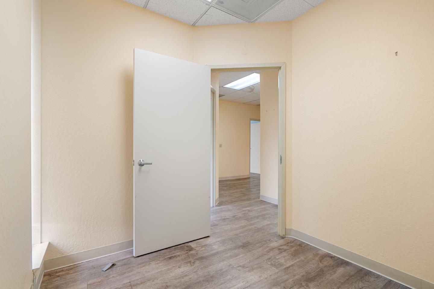 Detail Gallery Image 35 of 52 For 349 S Monroe St, San Jose,  CA 95128 - – Beds | – Baths