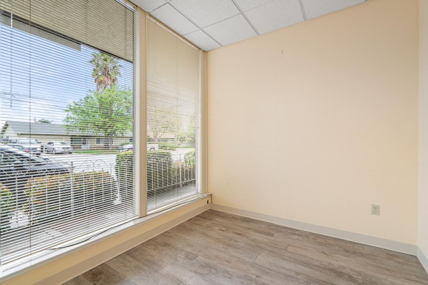 Detail Gallery Image 36 of 52 For 349 S Monroe St, San Jose,  CA 95128 - – Beds | – Baths