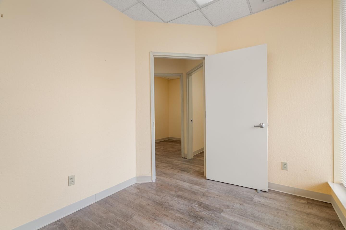 Detail Gallery Image 37 of 52 For 349 S Monroe St, San Jose,  CA 95128 - – Beds | – Baths