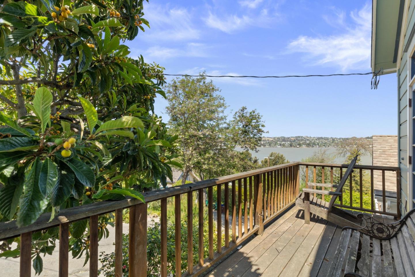 Detail Gallery Image 17 of 44 For 9 Prospect Ave, Port Costa,  CA 94569 - 2 Beds | 1/1 Baths