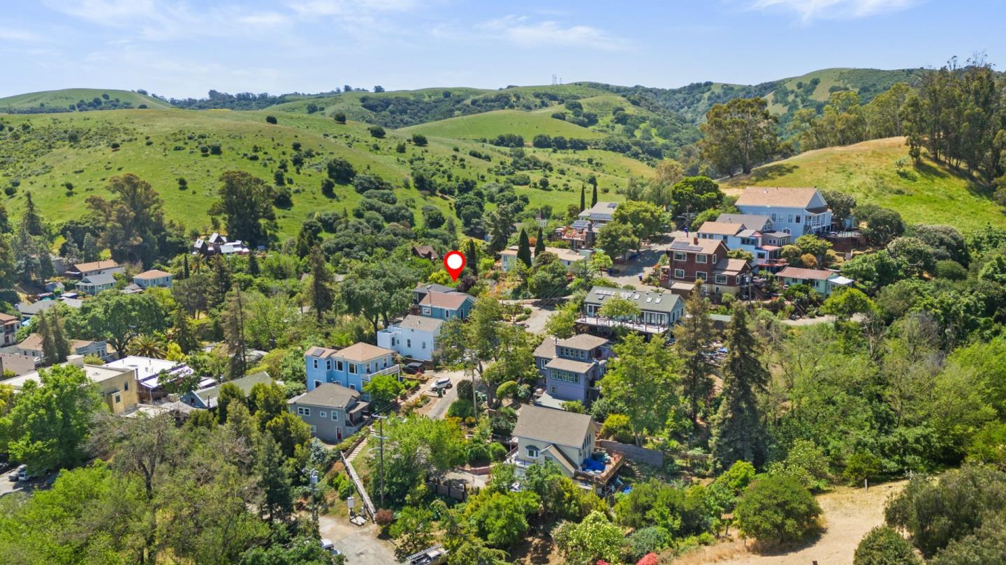 Detail Gallery Image 34 of 44 For 9 Prospect Ave, Port Costa,  CA 94569 - 2 Beds | 1/1 Baths