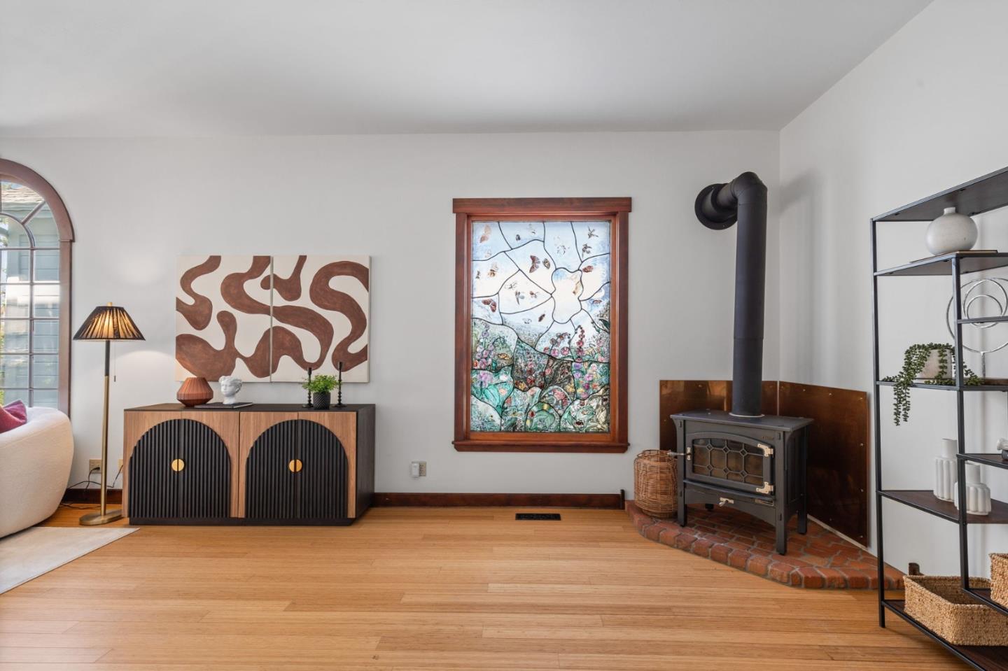 Detail Gallery Image 8 of 44 For 9 Prospect Ave, Port Costa,  CA 94569 - 2 Beds | 1/1 Baths