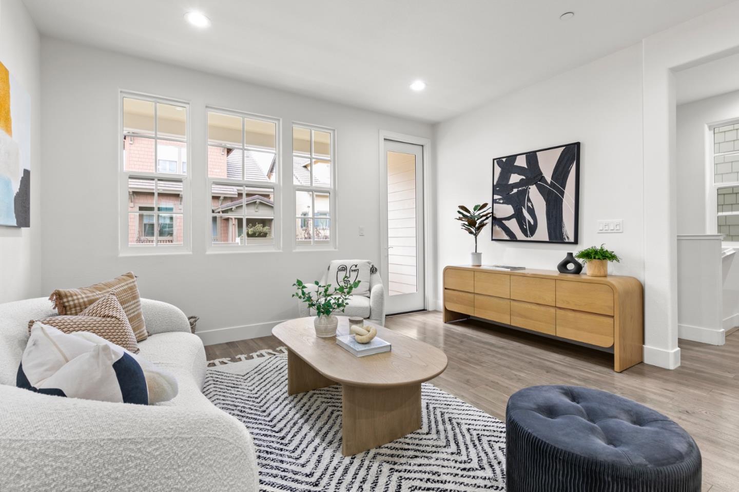 Detail Gallery Image 5 of 35 For 3718 Pyramid Way, Mountain View,  CA 94043 - 4 Beds | 4 Baths