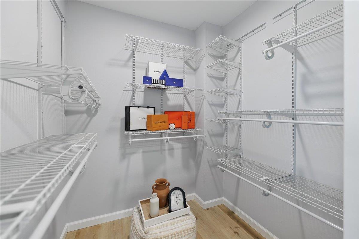 Detail Gallery Image 31 of 55 For 2434 Hastings Dr, Belmont,  CA 94002 - 3 Beds | 2/1 Baths