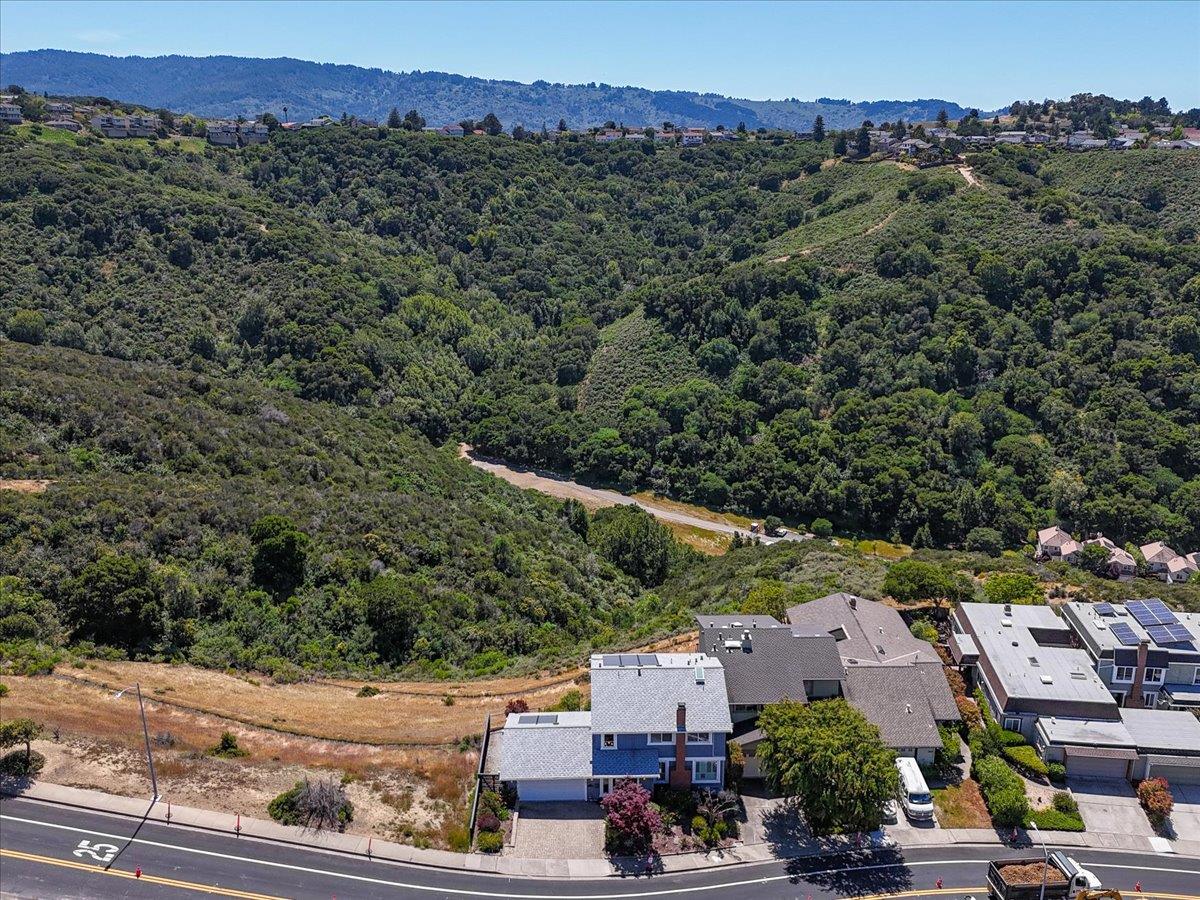 Detail Gallery Image 47 of 55 For 2434 Hastings Dr, Belmont,  CA 94002 - 3 Beds | 2/1 Baths