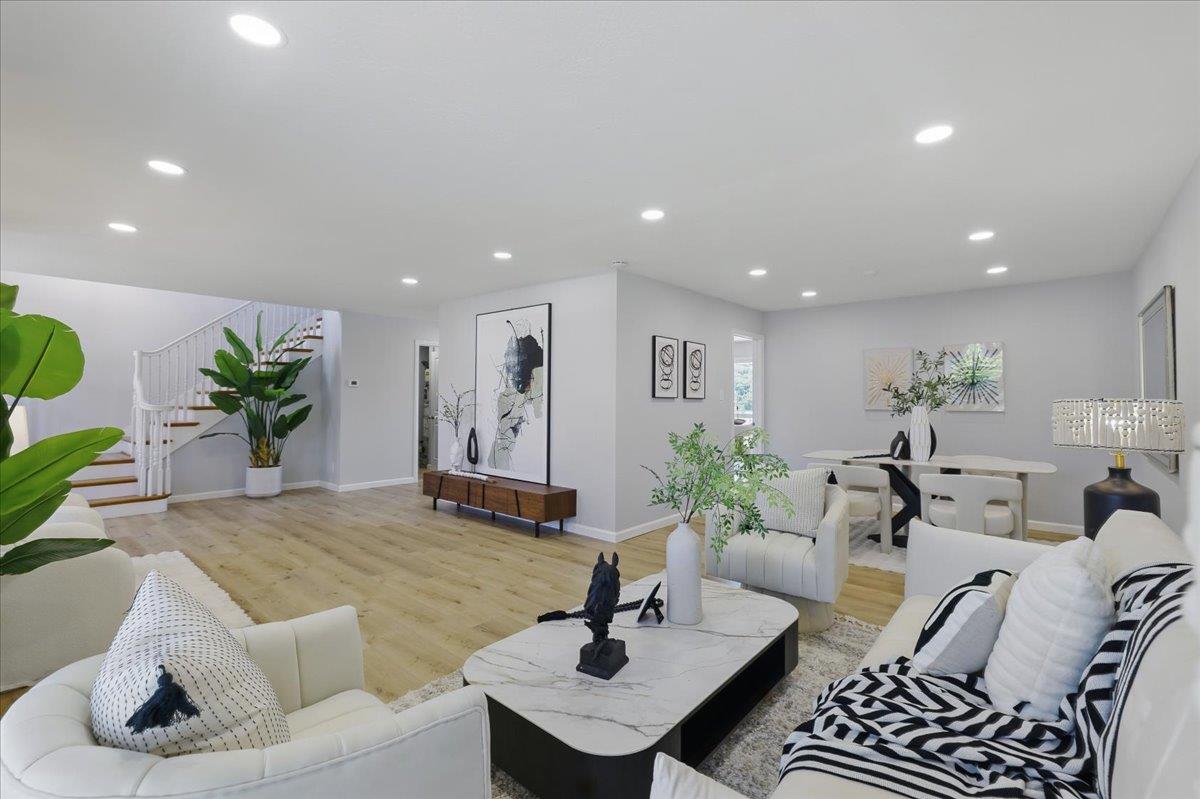 Detail Gallery Image 8 of 55 For 2434 Hastings Dr, Belmont,  CA 94002 - 3 Beds | 2/1 Baths