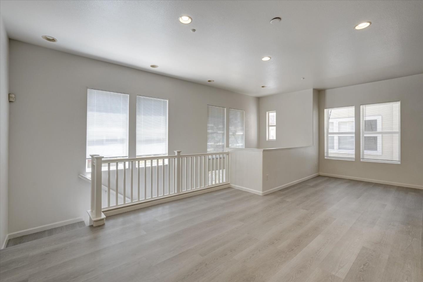 Detail Gallery Image 19 of 38 For 22820 Paseo Pl, Hayward,  CA 94541 - 3 Beds | 3 Baths
