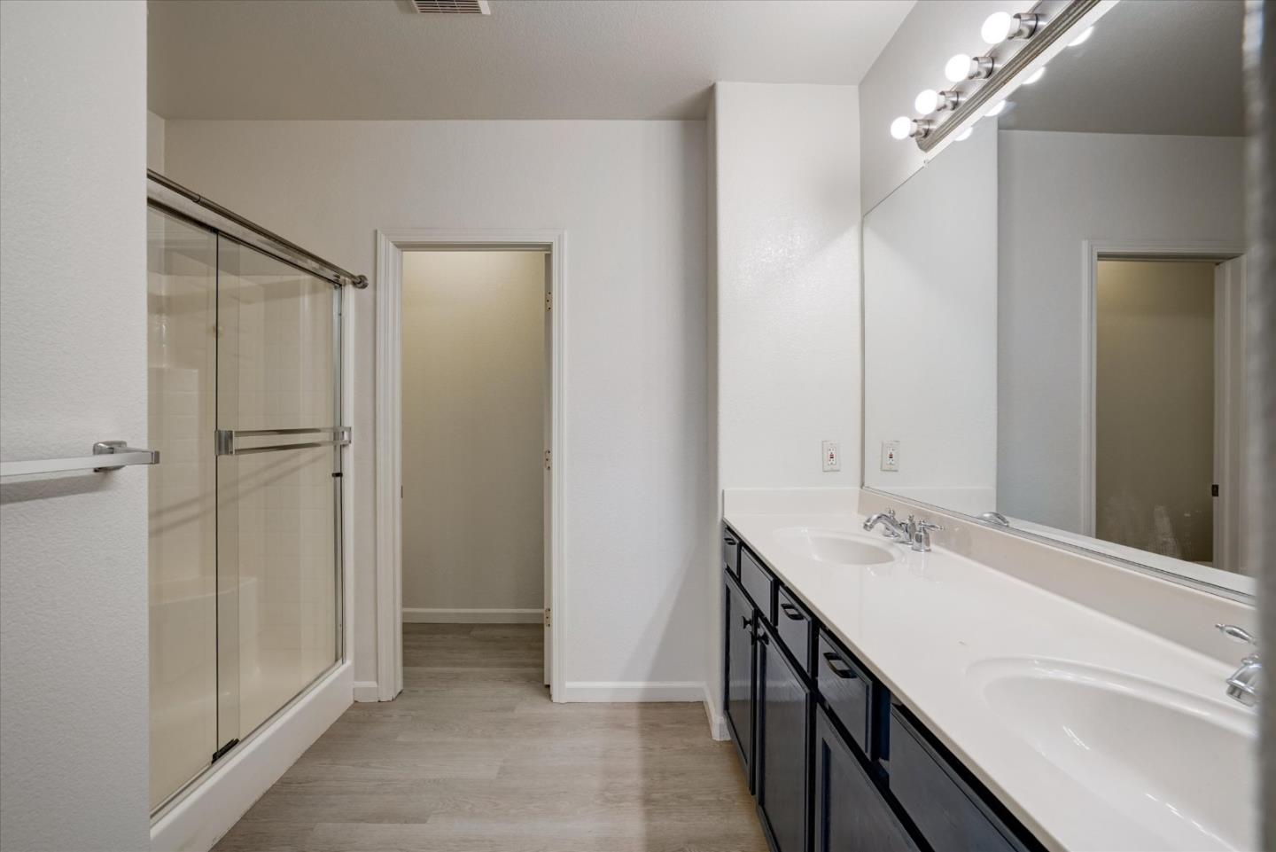 Detail Gallery Image 21 of 38 For 22820 Paseo Pl, Hayward,  CA 94541 - 3 Beds | 3 Baths