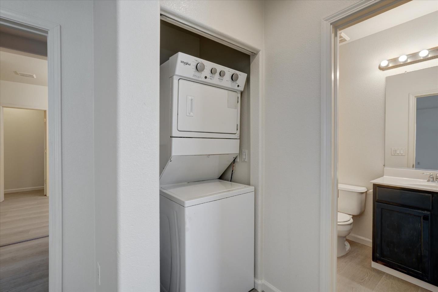Detail Gallery Image 32 of 38 For 22820 Paseo Pl, Hayward,  CA 94541 - 3 Beds | 3 Baths