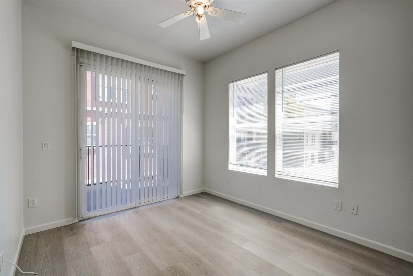 Detail Gallery Image 36 of 38 For 22820 Paseo Pl, Hayward,  CA 94541 - 3 Beds | 3 Baths