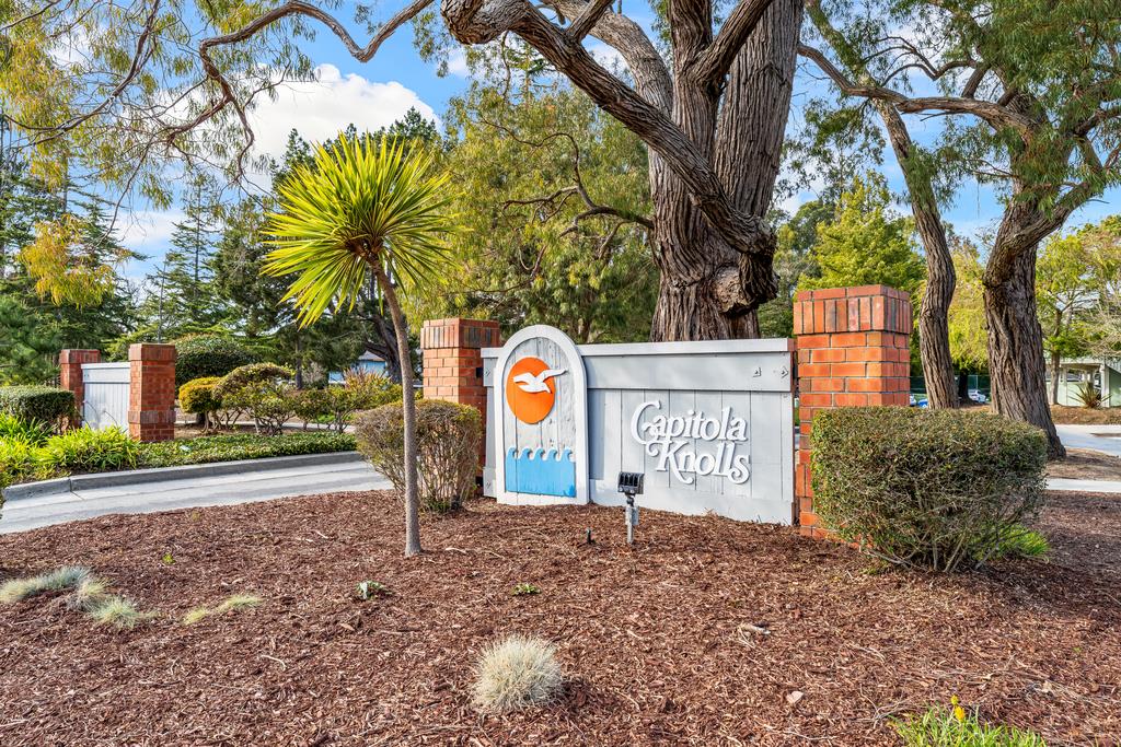 Detail Gallery Image 14 of 24 For 1133 Callas Ln #2,  Capitola,  CA 95010 - 2 Beds | 1 Baths