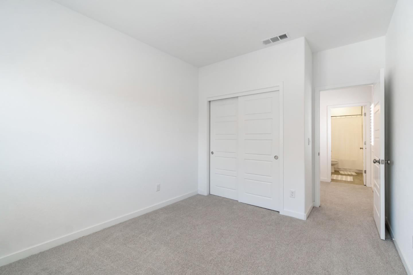 Detail Gallery Image 25 of 40 For 2459 W Hampton Dr, Hanford,  CA 93230 - 4 Beds | 2/1 Baths