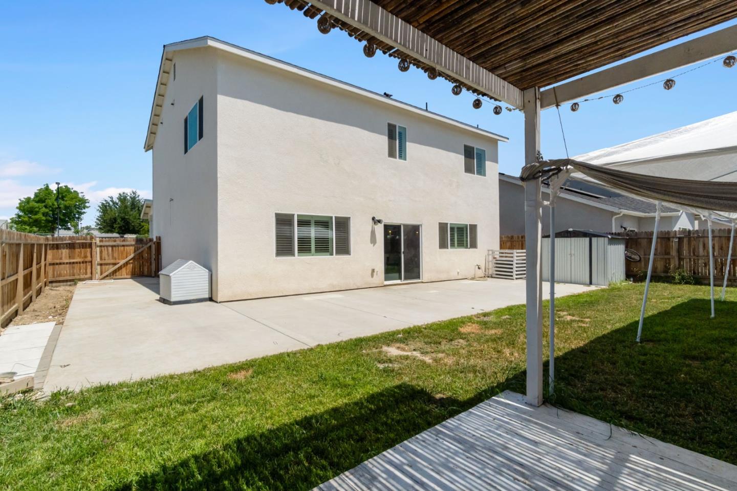 Detail Gallery Image 29 of 40 For 2459 W Hampton Dr, Hanford,  CA 93230 - 4 Beds | 2/1 Baths