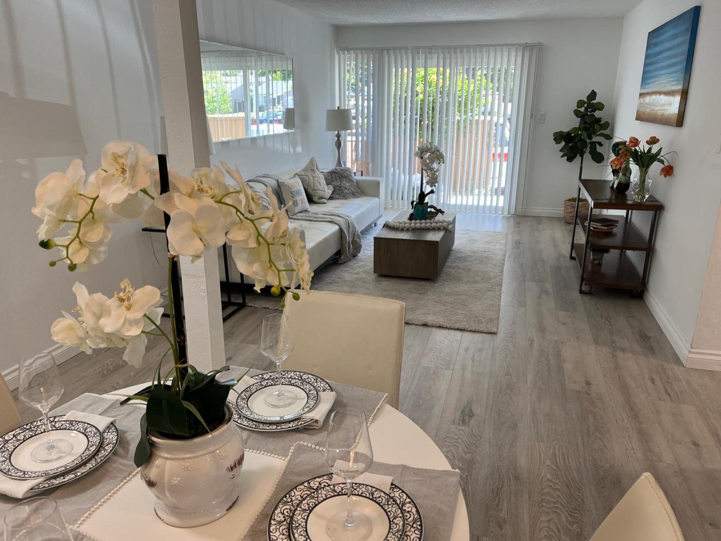 Detail Gallery Image 2 of 4 For 38500 Paseo Padre Pkwy #102,  Fremont,  CA 94536 - 2 Beds | 1 Baths