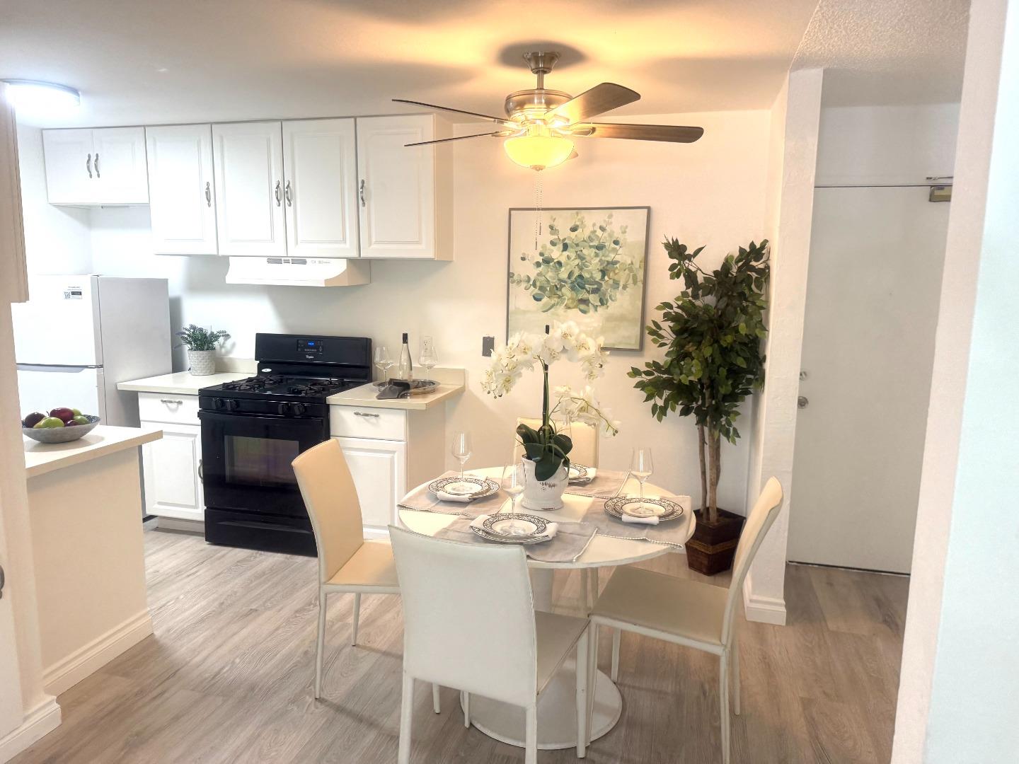 Detail Gallery Image 6 of 7 For 38500 Paseo Padre Pkwy #102,  Fremont,  CA 94536 - 2 Beds | 1 Baths