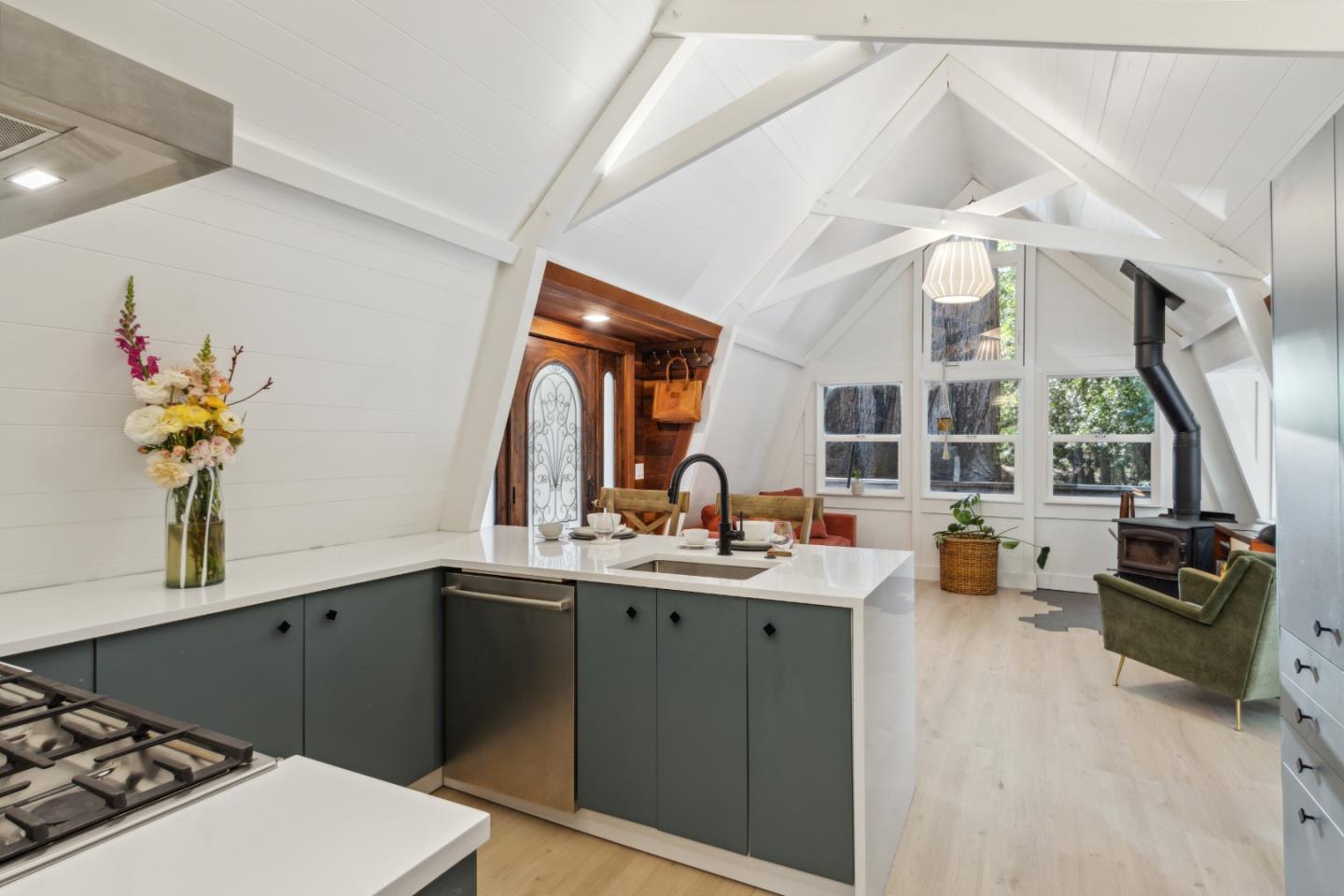 Detail Gallery Image 14 of 52 For 310 Sunny Patch Ln, Ben Lomond,  CA 95005 - 1 Beds | 1 Baths
