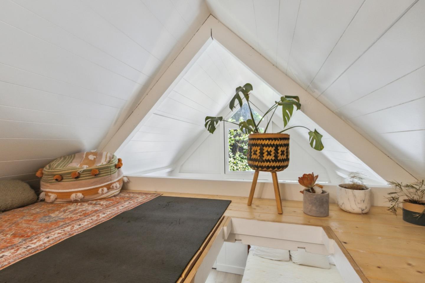 Detail Gallery Image 21 of 52 For 310 Sunny Patch Ln, Ben Lomond,  CA 95005 - 1 Beds | 1 Baths