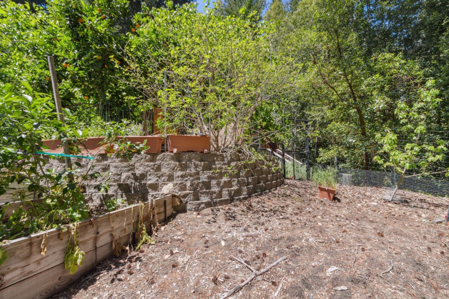 Detail Gallery Image 34 of 52 For 310 Sunny Patch Ln, Ben Lomond,  CA 95005 - 1 Beds | 1 Baths
