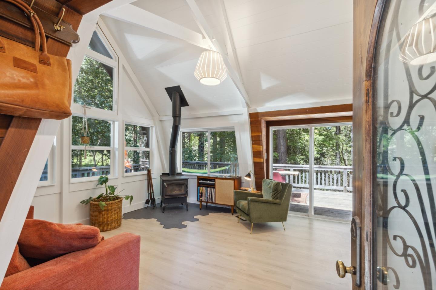 Detail Gallery Image 6 of 52 For 310 Sunny Patch Ln, Ben Lomond,  CA 95005 - 1 Beds | 1 Baths