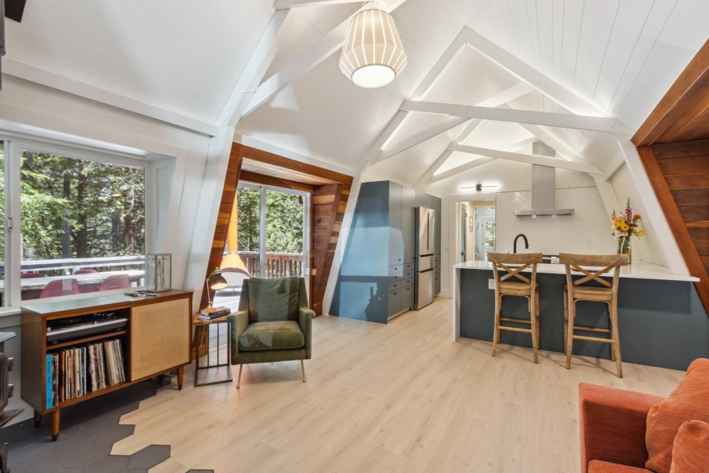 Detail Gallery Image 8 of 52 For 310 Sunny Patch Ln, Ben Lomond,  CA 95005 - 1 Beds | 1 Baths
