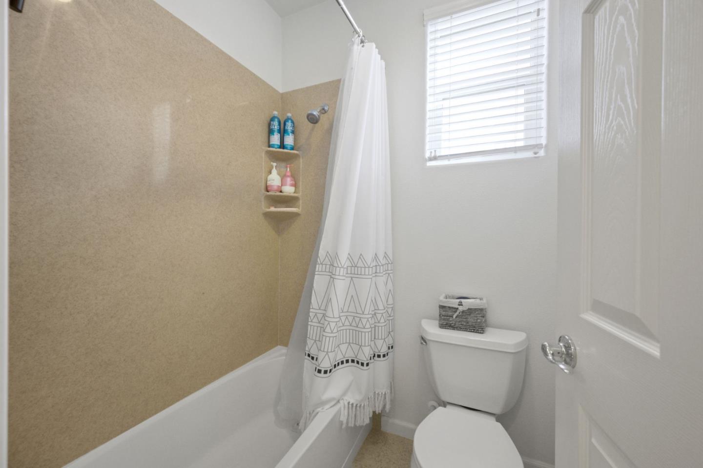Detail Gallery Image 13 of 18 For 311 Bautista Pl, San Jose,  CA 95126 - 2 Beds | 2/1 Baths