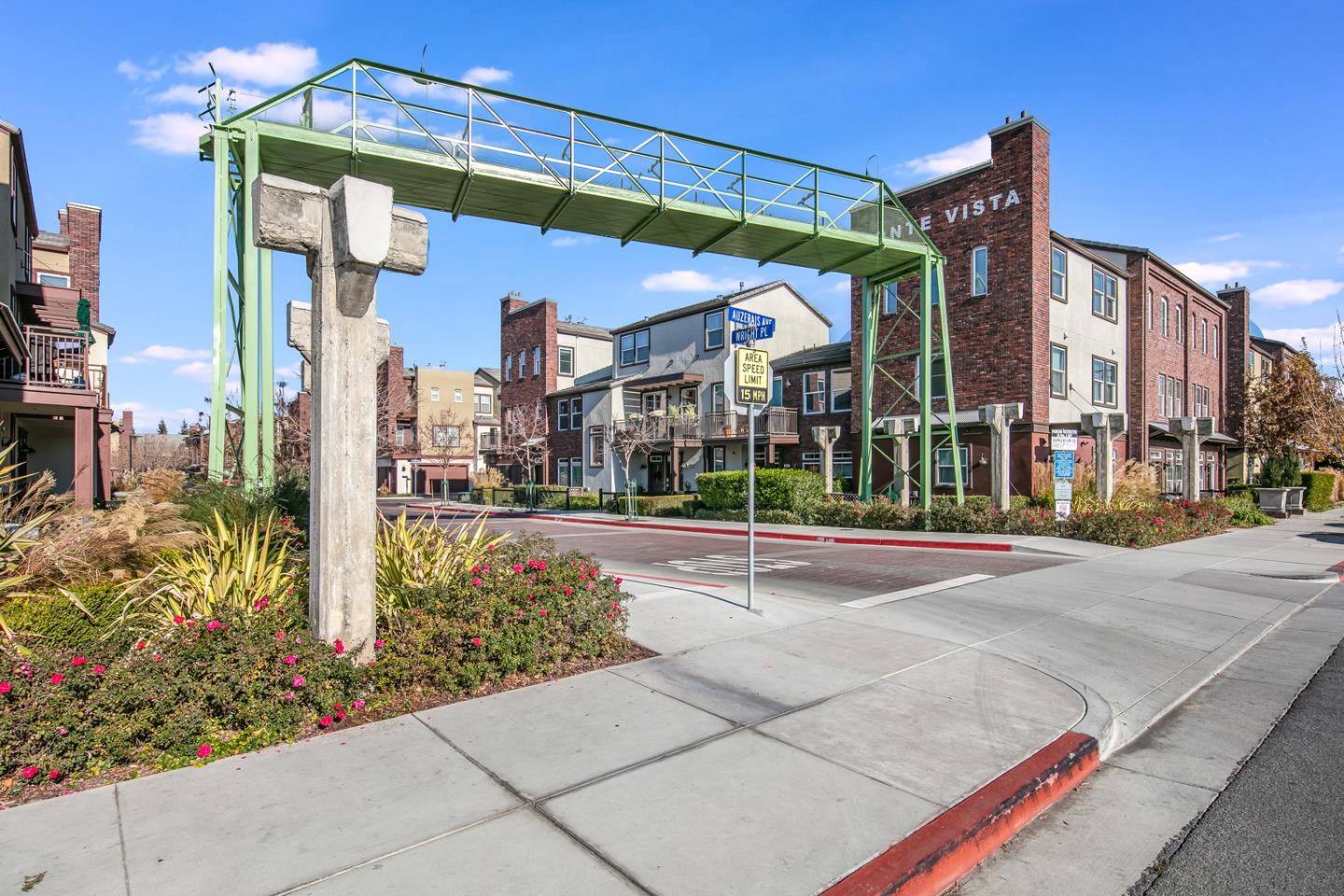 Detail Gallery Image 15 of 18 For 311 Bautista Pl, San Jose,  CA 95126 - 2 Beds | 2/1 Baths