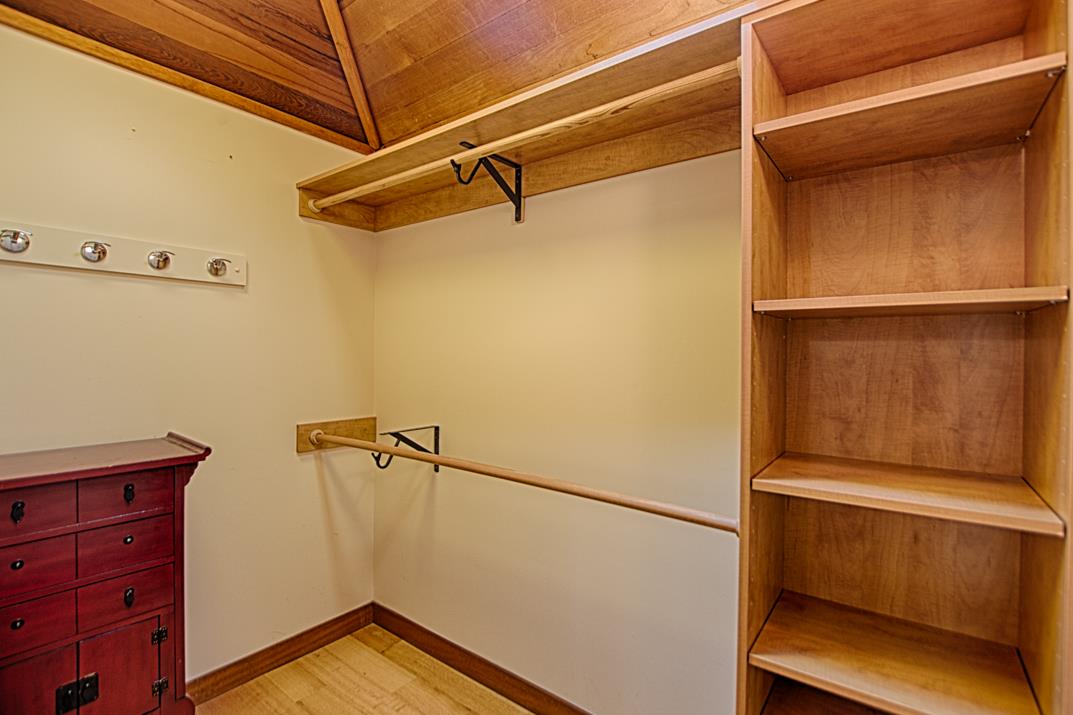 Detail Gallery Image 20 of 53 For 18467 Las Cumbres Rd, Los Gatos,  CA 95033 - 3 Beds | 2/1 Baths