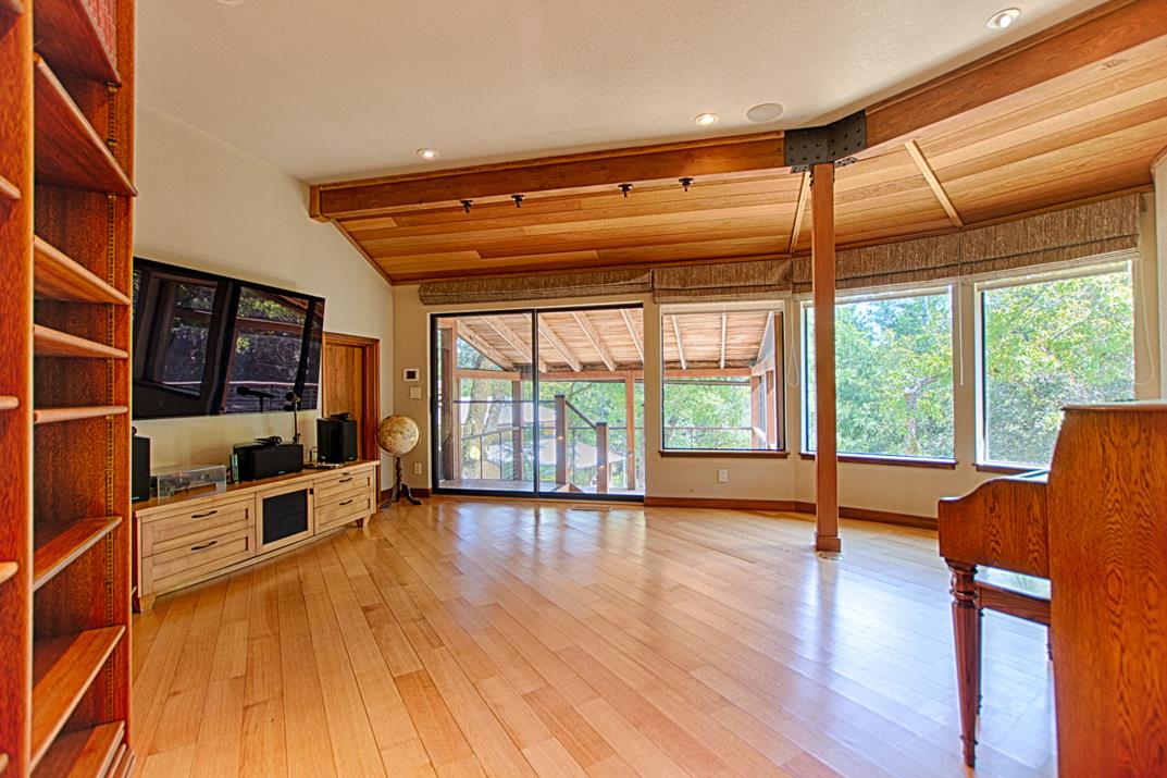Detail Gallery Image 22 of 53 For 18467 Las Cumbres Rd, Los Gatos,  CA 95033 - 3 Beds | 2/1 Baths