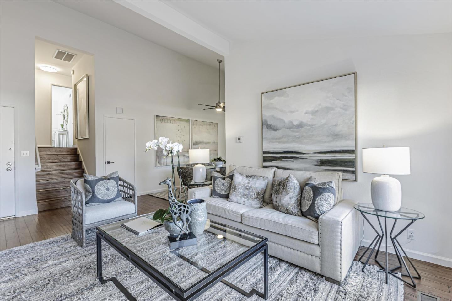 Detail Gallery Image 11 of 31 For 10995 Northseal Sq, Cupertino,  CA 95014 - 2 Beds | 2 Baths