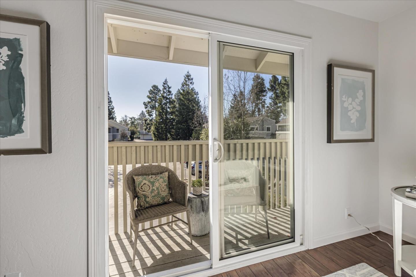 Detail Gallery Image 15 of 31 For 10995 Northseal Sq, Cupertino,  CA 95014 - 2 Beds | 2 Baths