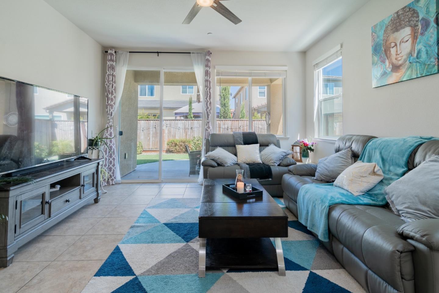 Detail Gallery Image 21 of 37 For 525 Alicante Dr, Hollister,  CA 95023 - 3 Beds | 2 Baths