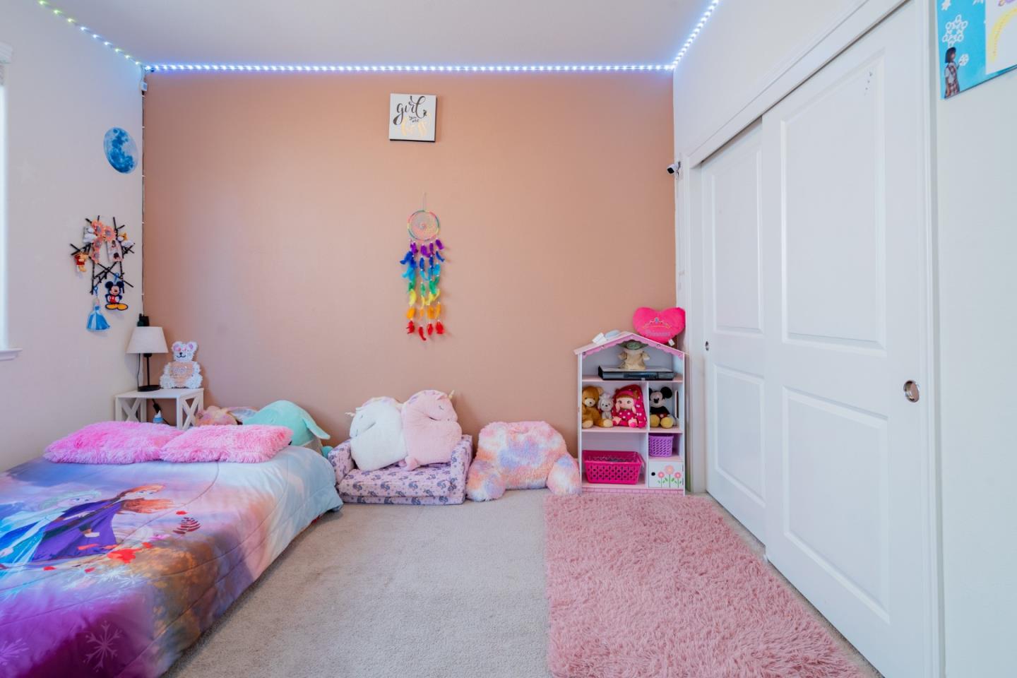 Detail Gallery Image 7 of 37 For 525 Alicante Dr, Hollister,  CA 95023 - 3 Beds | 2 Baths