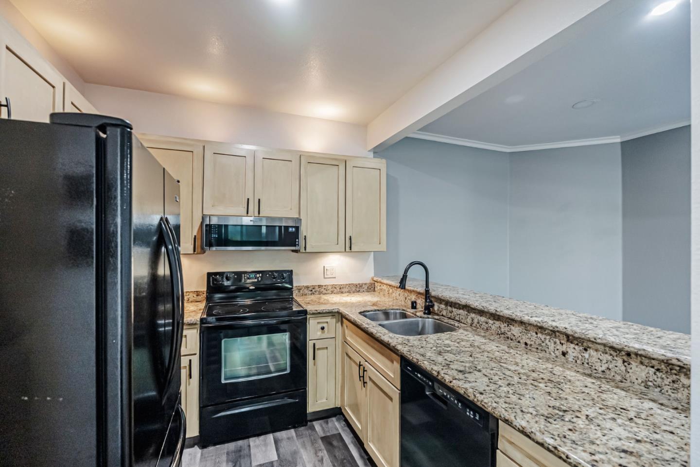 Detail Gallery Image 11 of 35 For 1234 Stanhope Ln #263,  Hayward,  CA 94545 - 2 Beds | 2 Baths