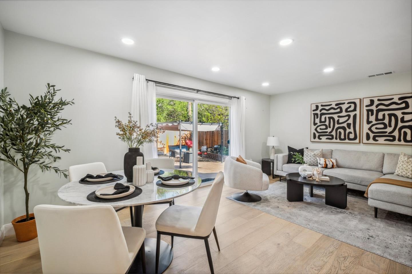 Detail Gallery Image 3 of 36 For 847 San Luppe Dr, Mountain View,  CA 94043 - 3 Beds | 2 Baths