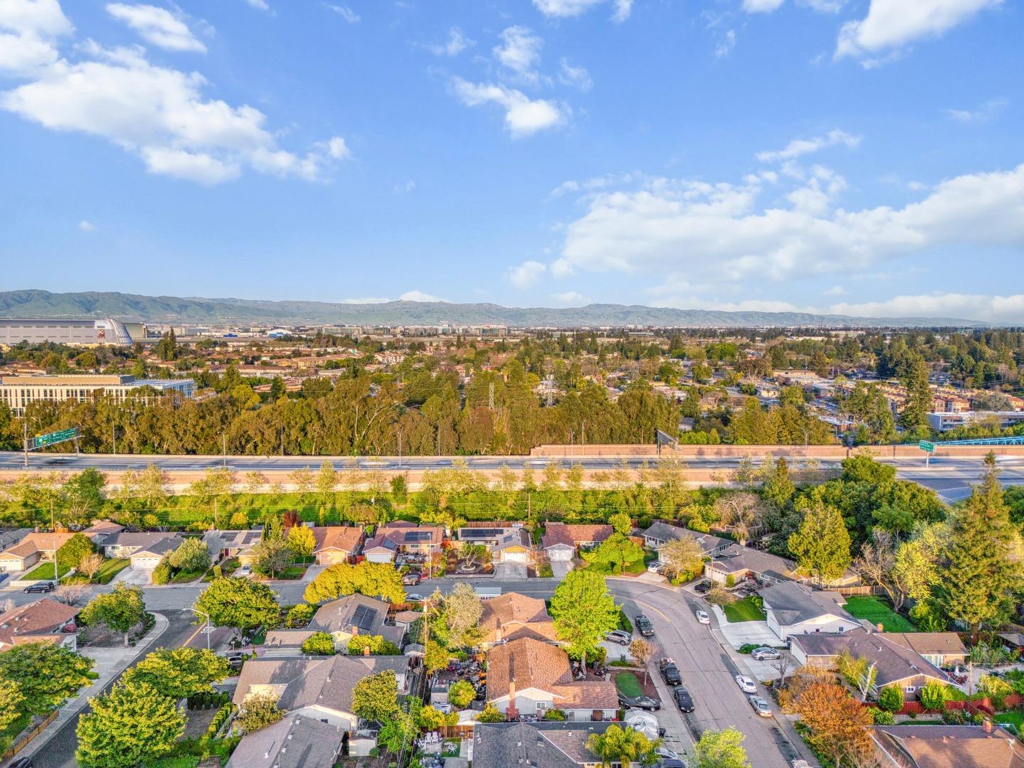 Detail Gallery Image 33 of 36 For 847 San Luppe Dr, Mountain View,  CA 94043 - 3 Beds | 2 Baths
